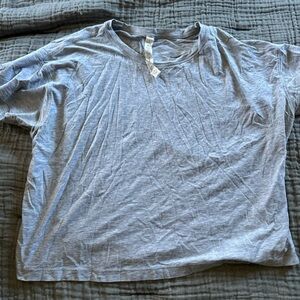 Lululemon short sleeve shirt